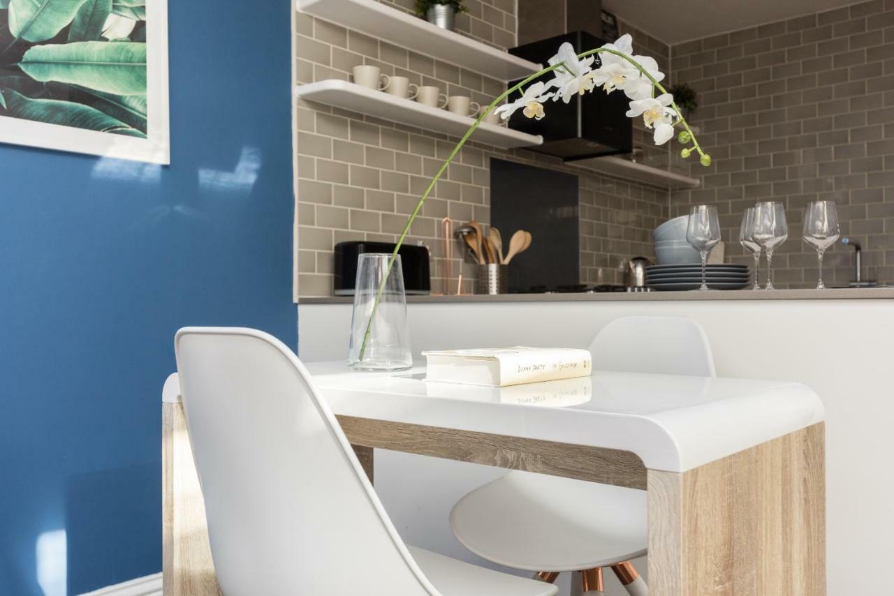 The Navy Court - Scandinavian Inspired 4Bdr Home Oxford Buitenkant foto