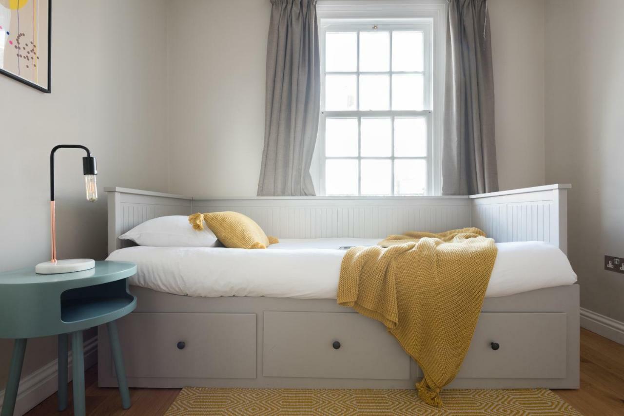 The Navy Court - Scandinavian Inspired 4Bdr Home Oxford Buitenkant foto